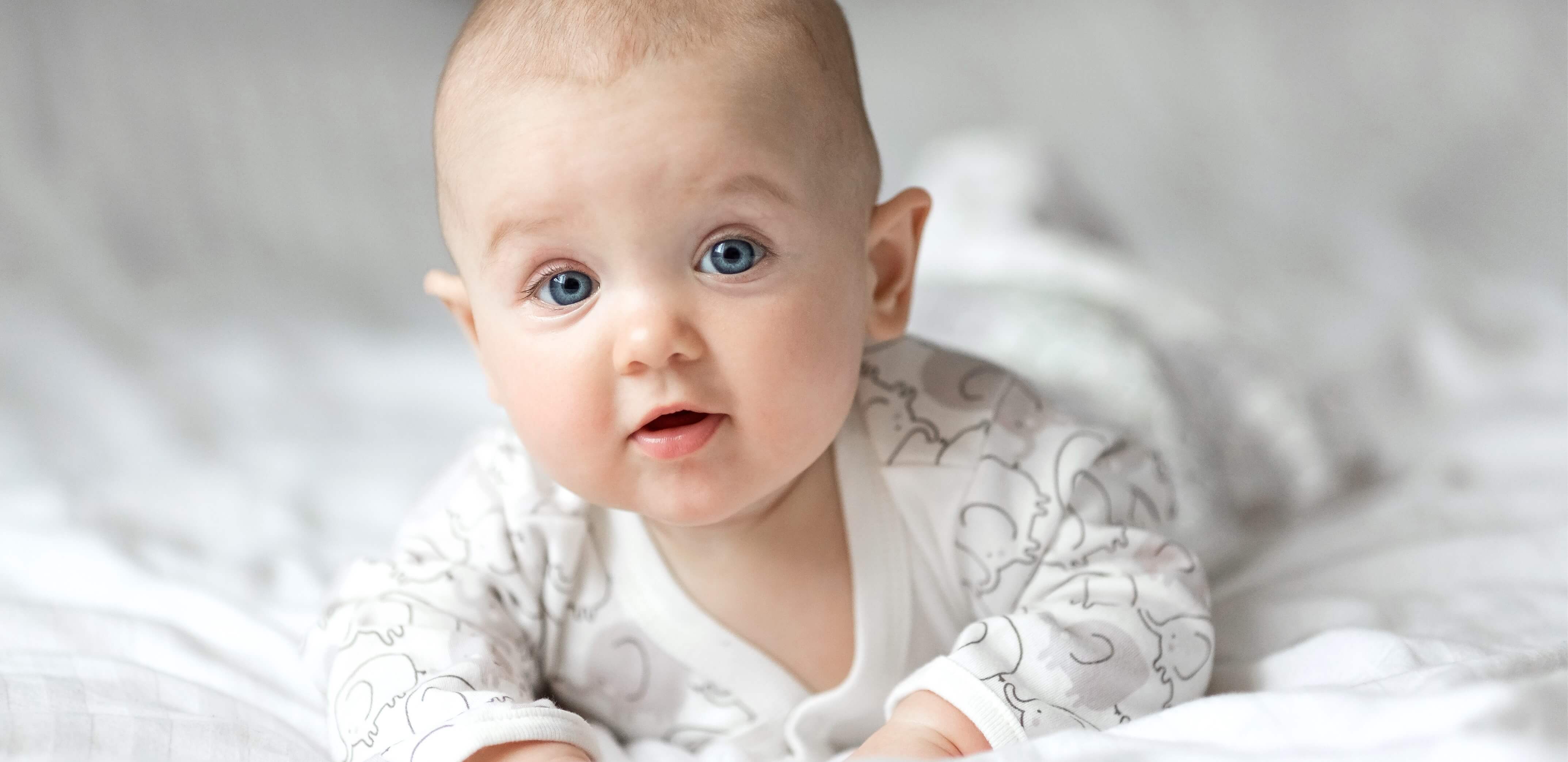 ¡Las mejores razones para elegir nuestras toallitas Skin Balance en presentación de bolsillo para el cuidado de tu bebé!